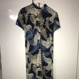 Manuhealii mandarin style dress